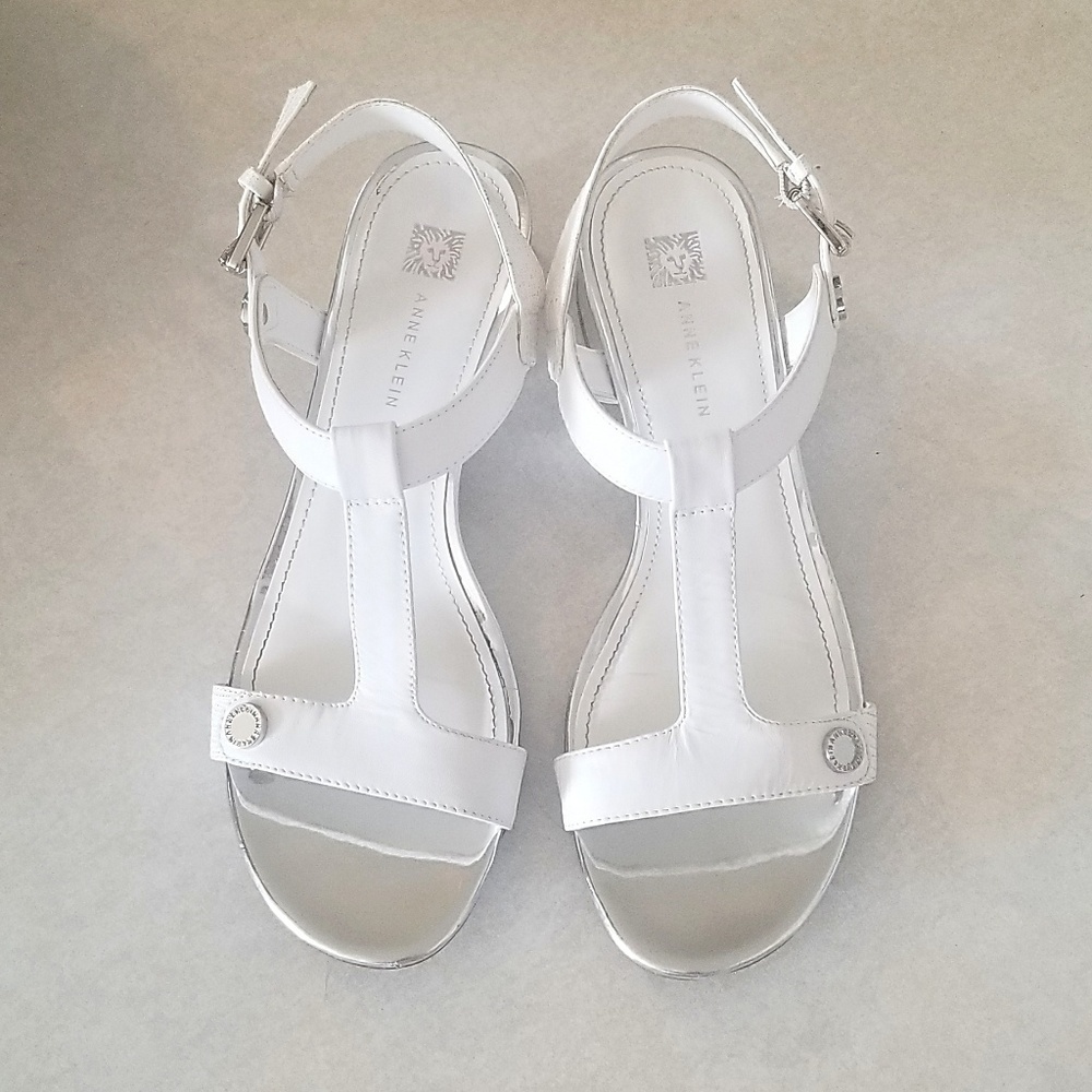 Anne Klein iflex T-strap sandals